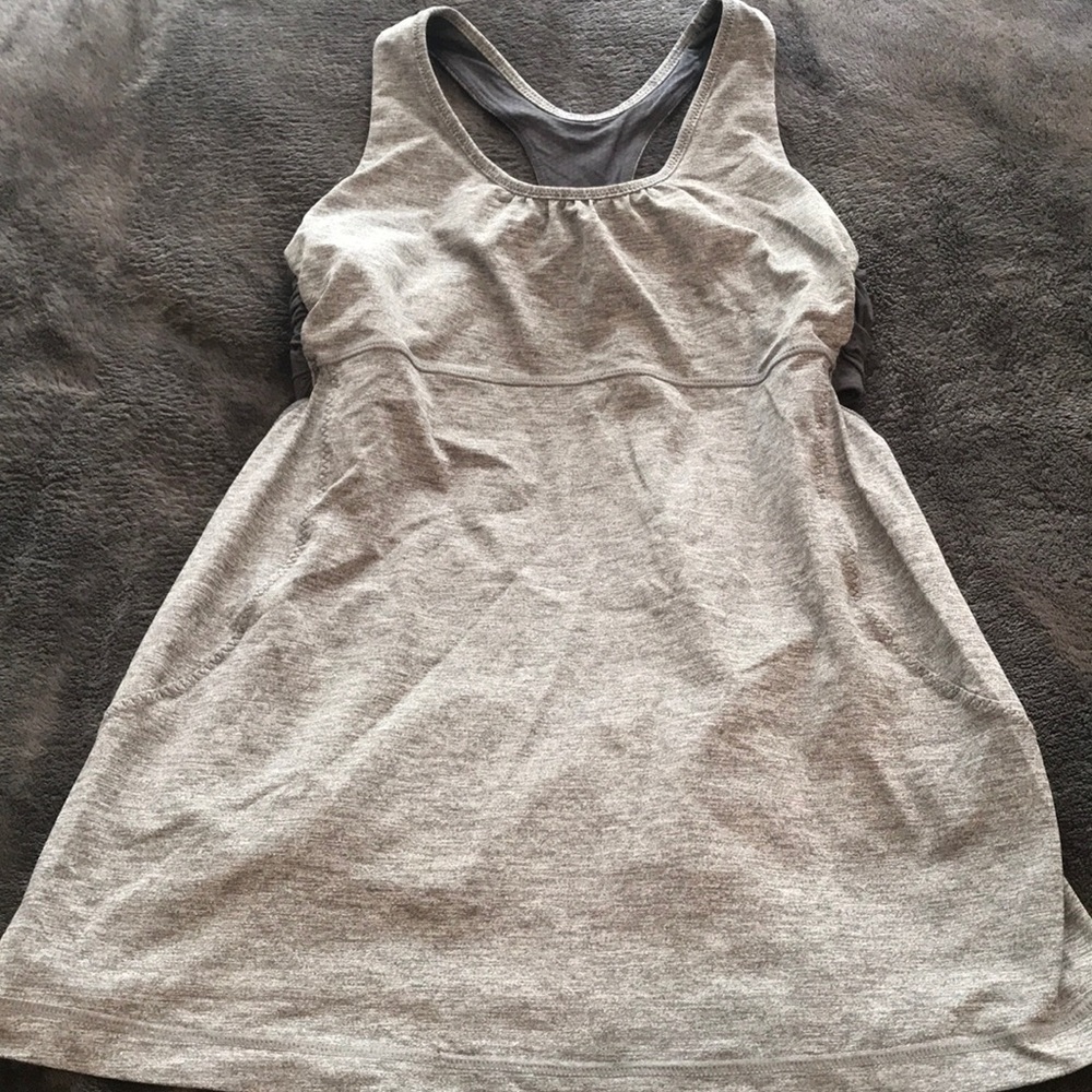 Lululemon grey shirt